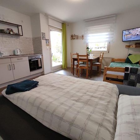 Fewo Clemens - Wohnkueche + 2 Schlafraeume + Bad + Terrasse Hamm  Bagian luar foto